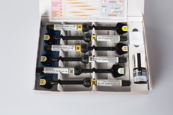 Palfique Estelite Paste Syringe Intro kit 6  3.8 